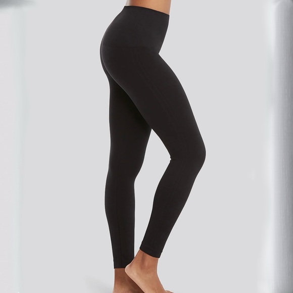SPANX Seamless Leggings ⭐️ - Picture 5 of 9